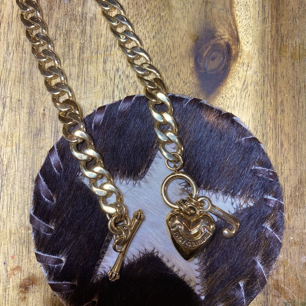 Vintage,Juicy Couture,used gold 15” necklace